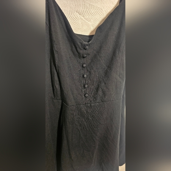 Torrid Black Button-Front Tank Top - Picture 2 of 8